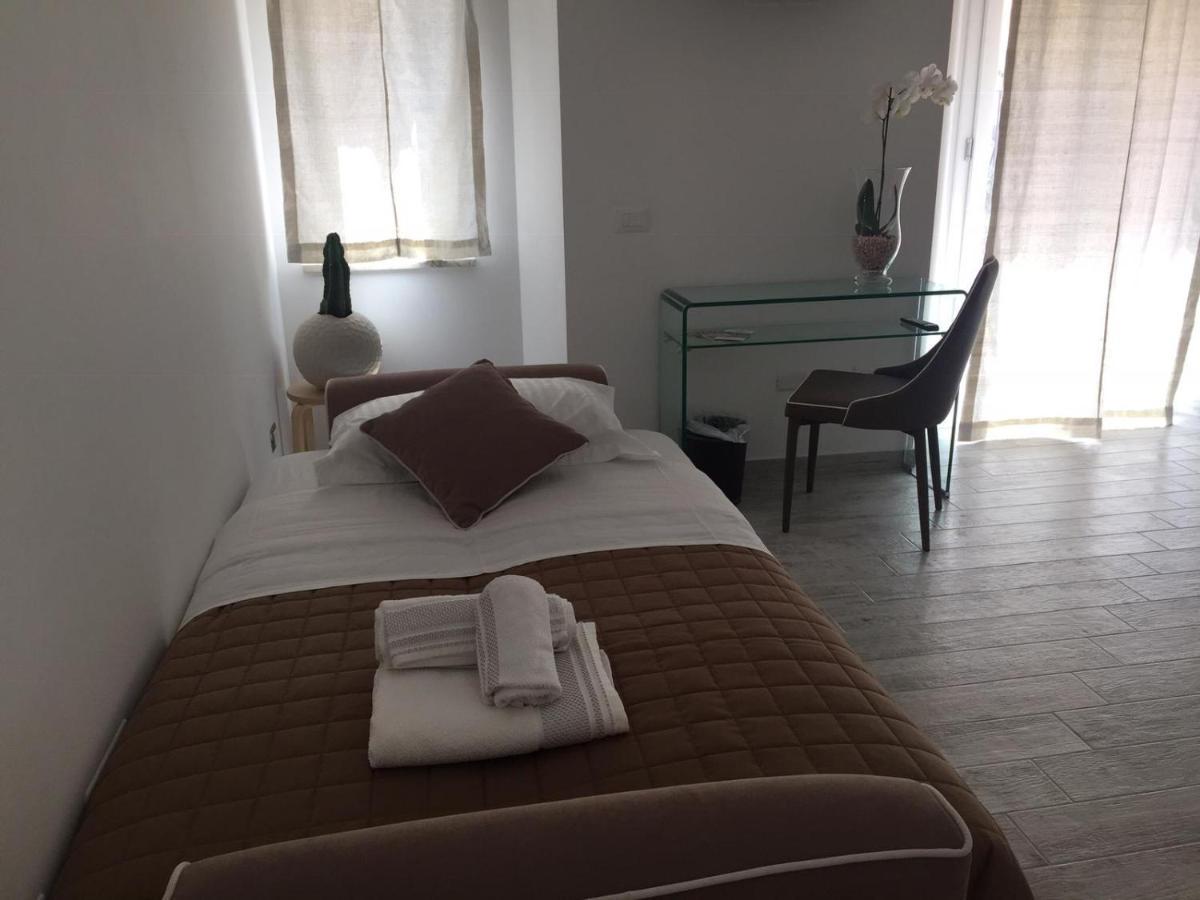 Bed and Breakfast Sikule Santa Teresa Di Riva Exterior foto
